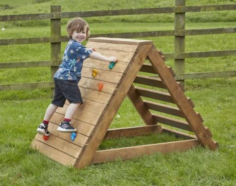 Horolezecký trojúhelník pro děti